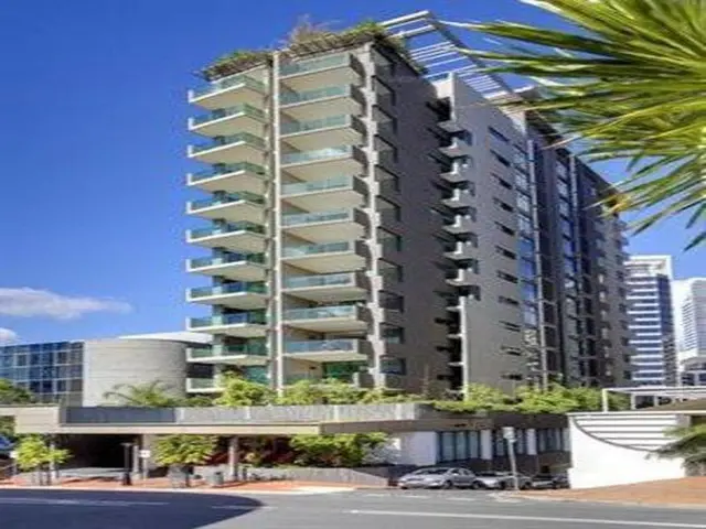Quattro On Astor Apartments