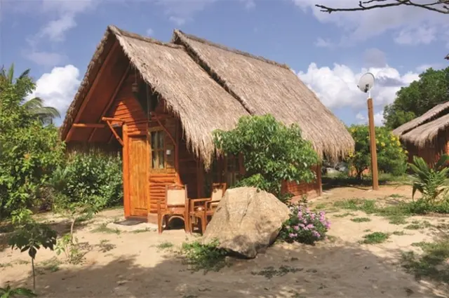 Kirinda Beach Resort