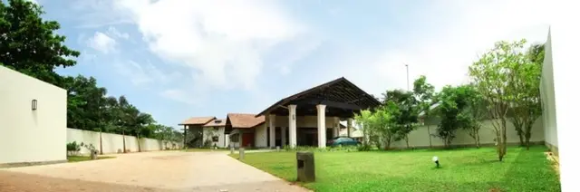 Kamili Beach Villa