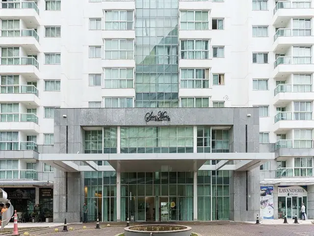 Saint Moritz Hplus Express