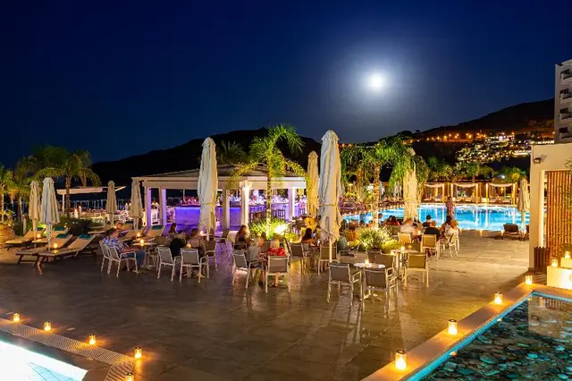 Lindos Bay Suites