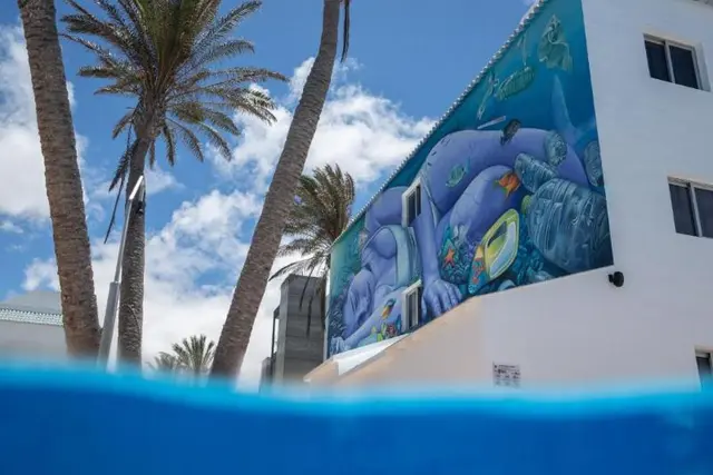 Surfing Colors