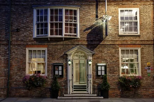 Dean Court Hotel, BW Premier Collection