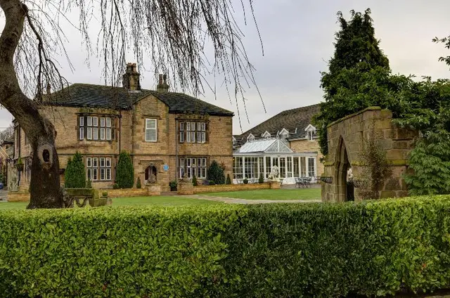 Rogerthorpe Manor Hotel, Signature Collection