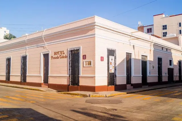 Posada Toledo & Galeria