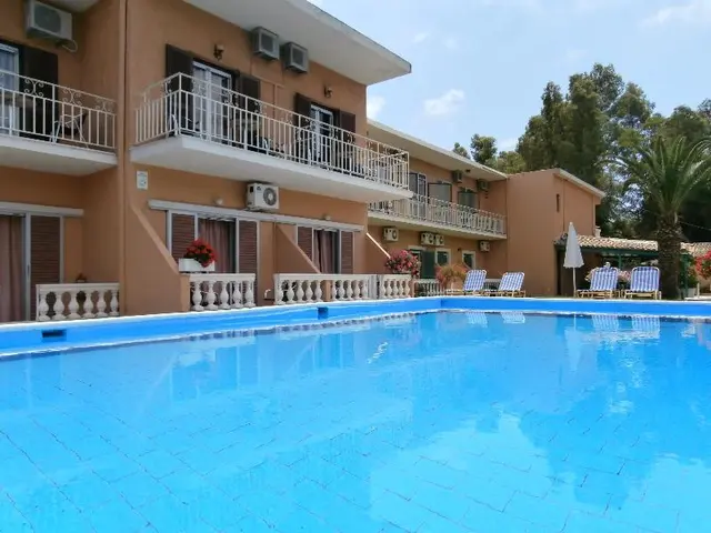 River Studios and Apartments