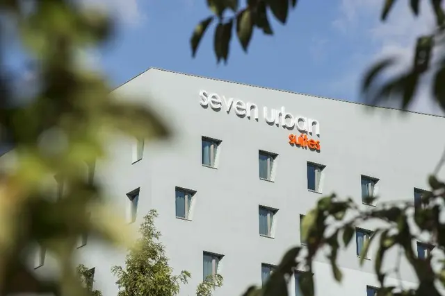 Seven Urban Suites Nantes Centre
