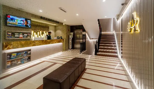 Aprilis Hotel