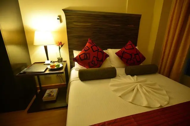 Lancaster Hotel