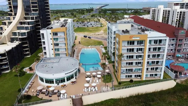 Peninsula Island Resort and Spa