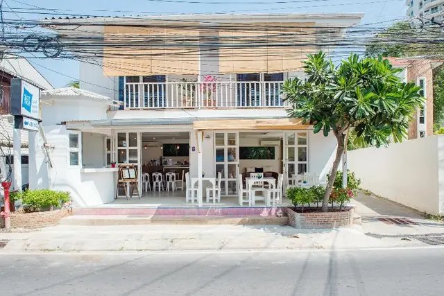 Sleepeasy Hostel Hua Hin by Baan Kangmung