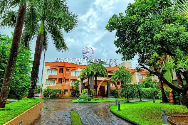 Flora Airport Hotel
