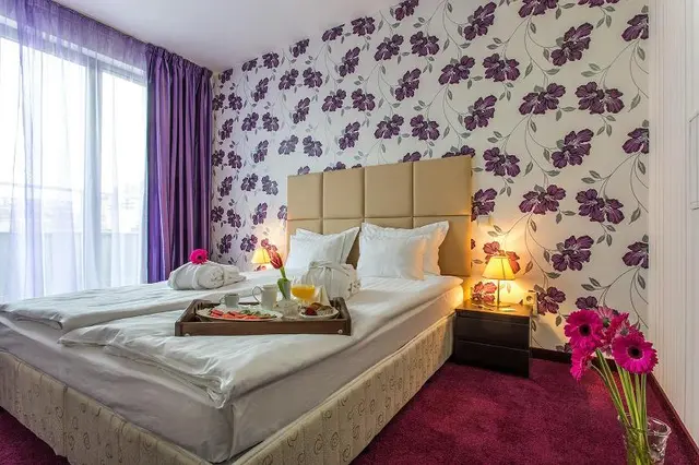 Art Plaza Hotel