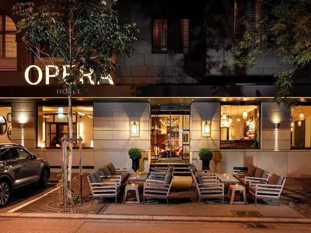 Opera Hotel