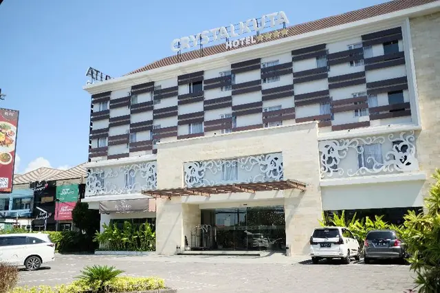 Crystal Kuta 