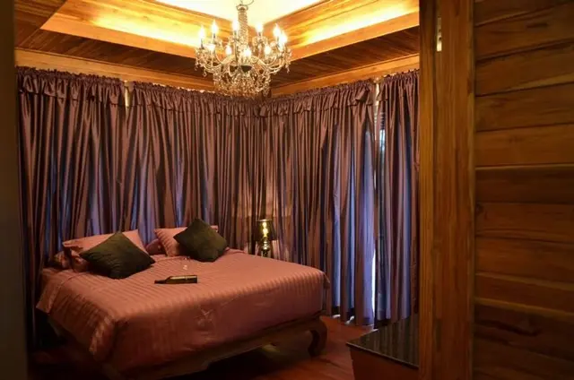 32 Coffee Hill & Resort