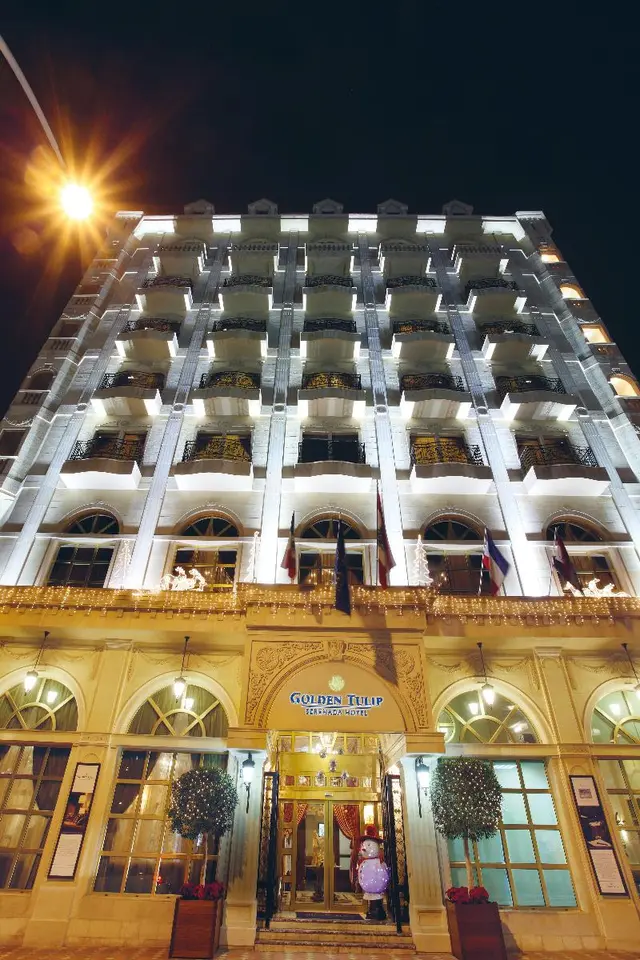 Serenada Golden Palace Hotel