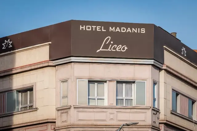 Madanis Liceo