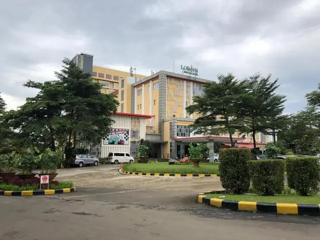 Lorin Sentul Hotel