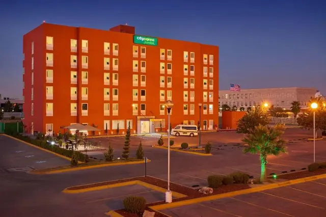 City Express Junior Juarez Consulado