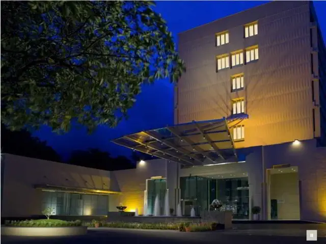 Blue Diamond, Pune