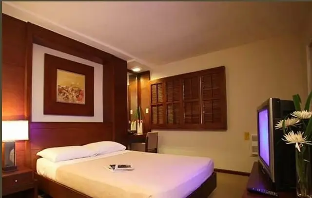 Amorsolo Mansion Hotel