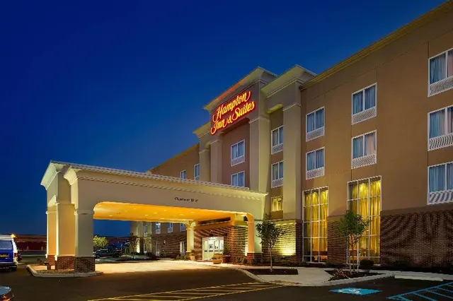 Hampton Inn & Suites Buffalo/Airport