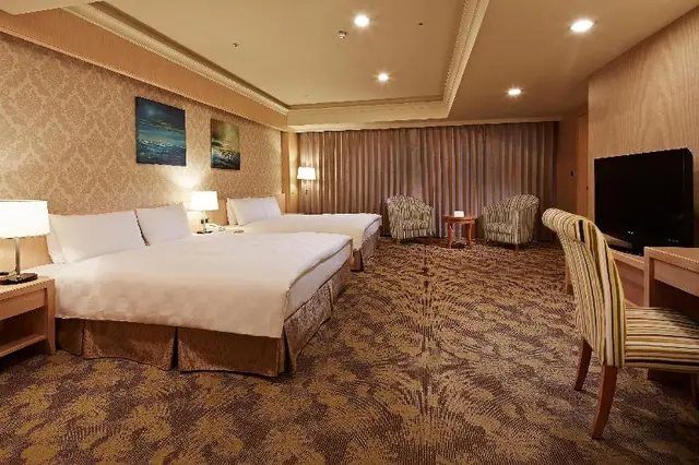 E-Da Skylark Hotel