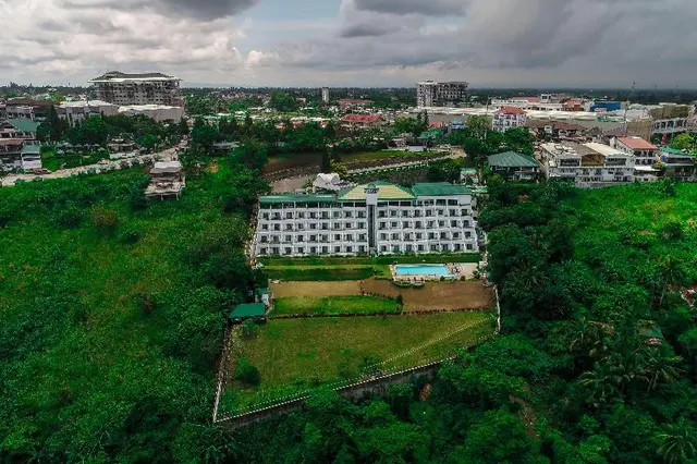 Days Hotel by Wyndham Tagaytay