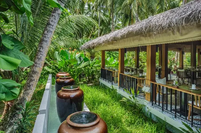 Kuramathi Island Resort