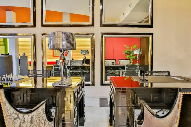 Hotel 525