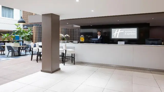 Holiday Inn Express The Hague Parliament