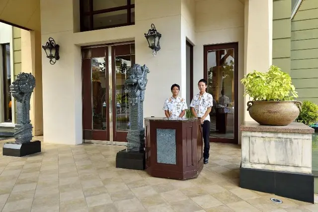 Okinawa Spa Resort EXES