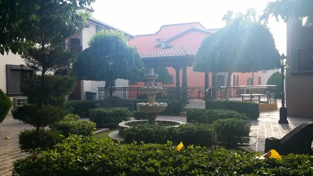Suites El Paseo