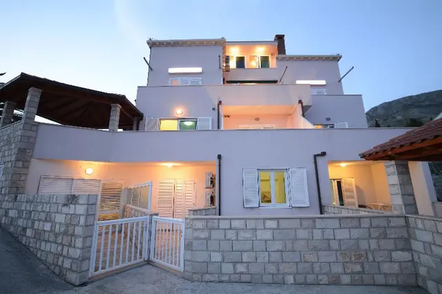 Villa Avantgarde BandB