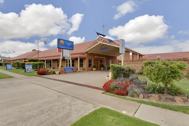 Quality Inn Parkes International