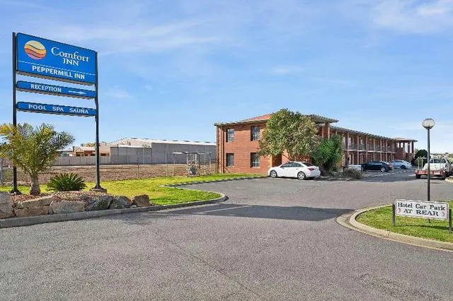 Peppermill Inn Hotel