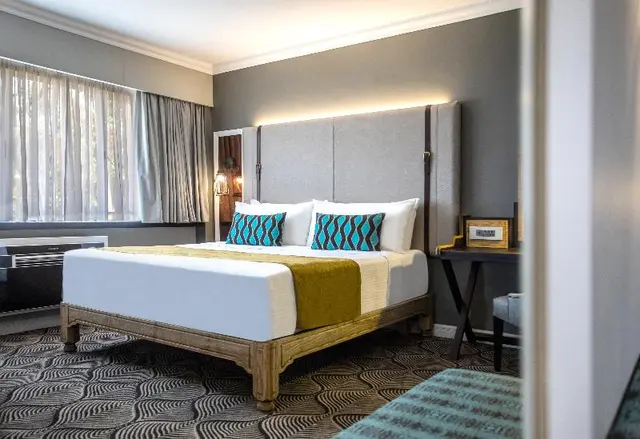 Southern Sun Ridgeway