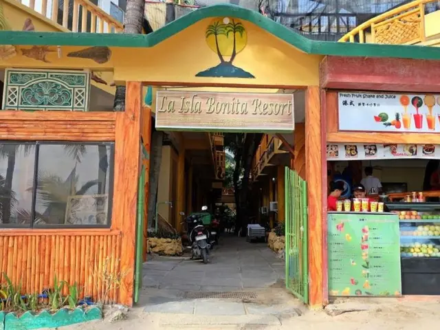 La Isla Bonita Resort