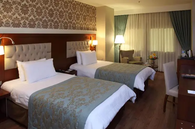 Senbayrak City Hotel