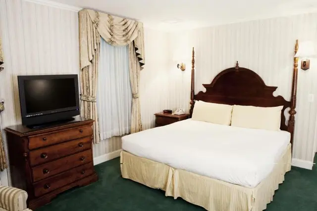 Hotel Stanford
