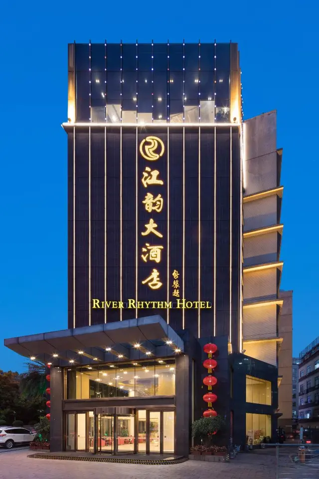 River Rhythm Hotel