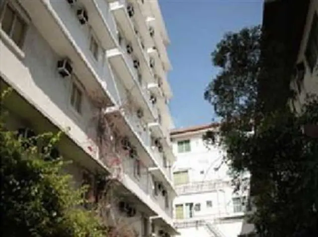 Nichols Airport Hotel