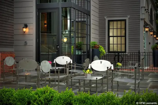 Hotel Veritas