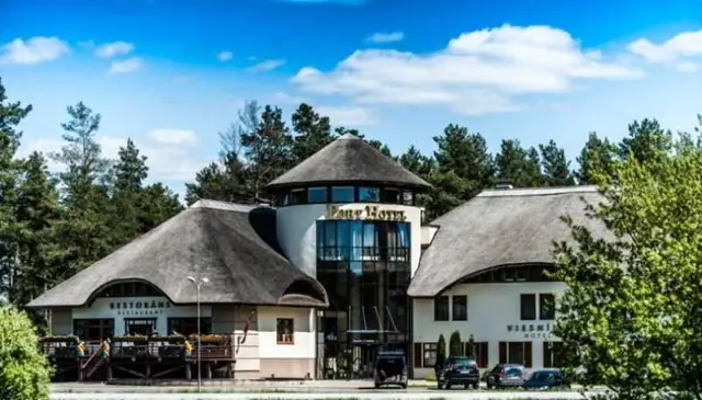Port Hotel