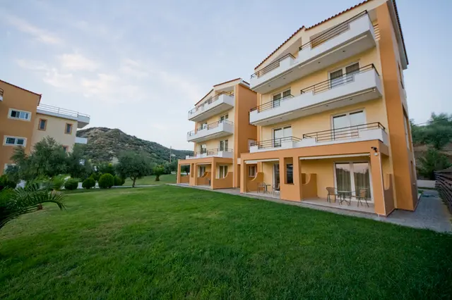 Anilio Plaza