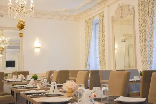 Hotel Busby
