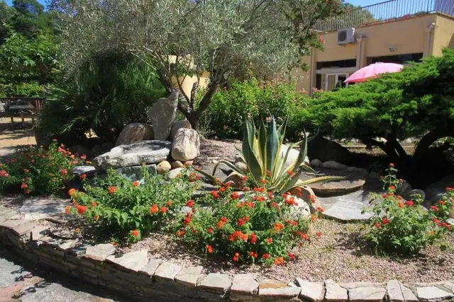 Isola Hotel