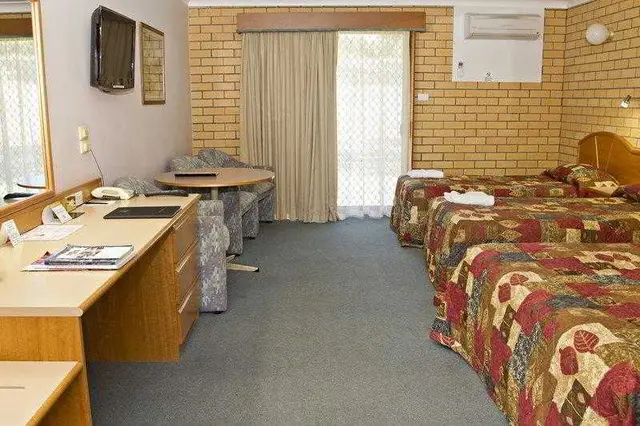 Hilltops Retreat Motor Inn