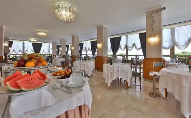 Hotel Abner's